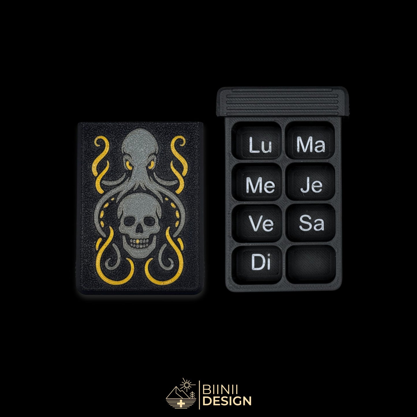 Kraken weekly pill organizer, French Monday-start layout, matte black Swiss-made design with artistic tentacle motif.
Keywords: pillbox, pill organizer, weekly pill case, gothic