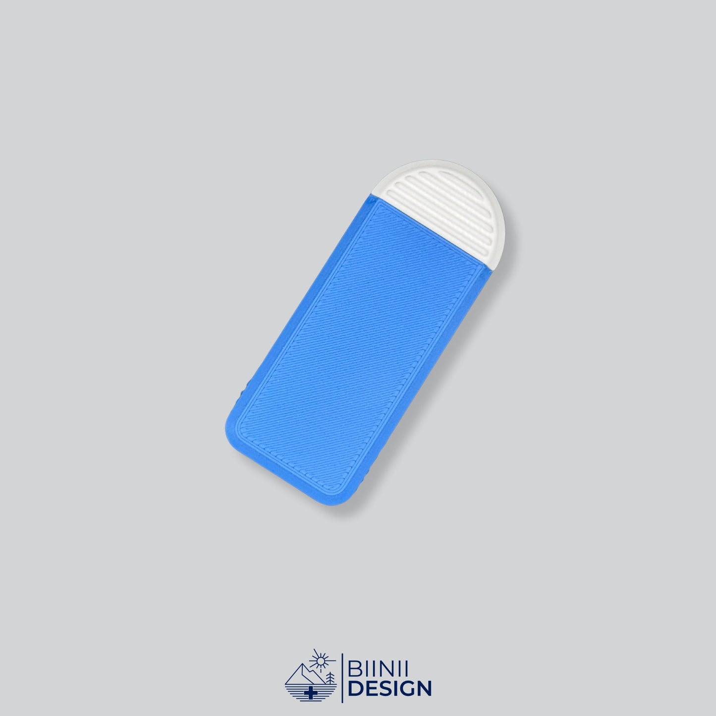 Blue/White Two-Tone Minimalist 3-Compartment Pill Holder with 49 custom color options. Swiss-made design by Biinii Design for travel.