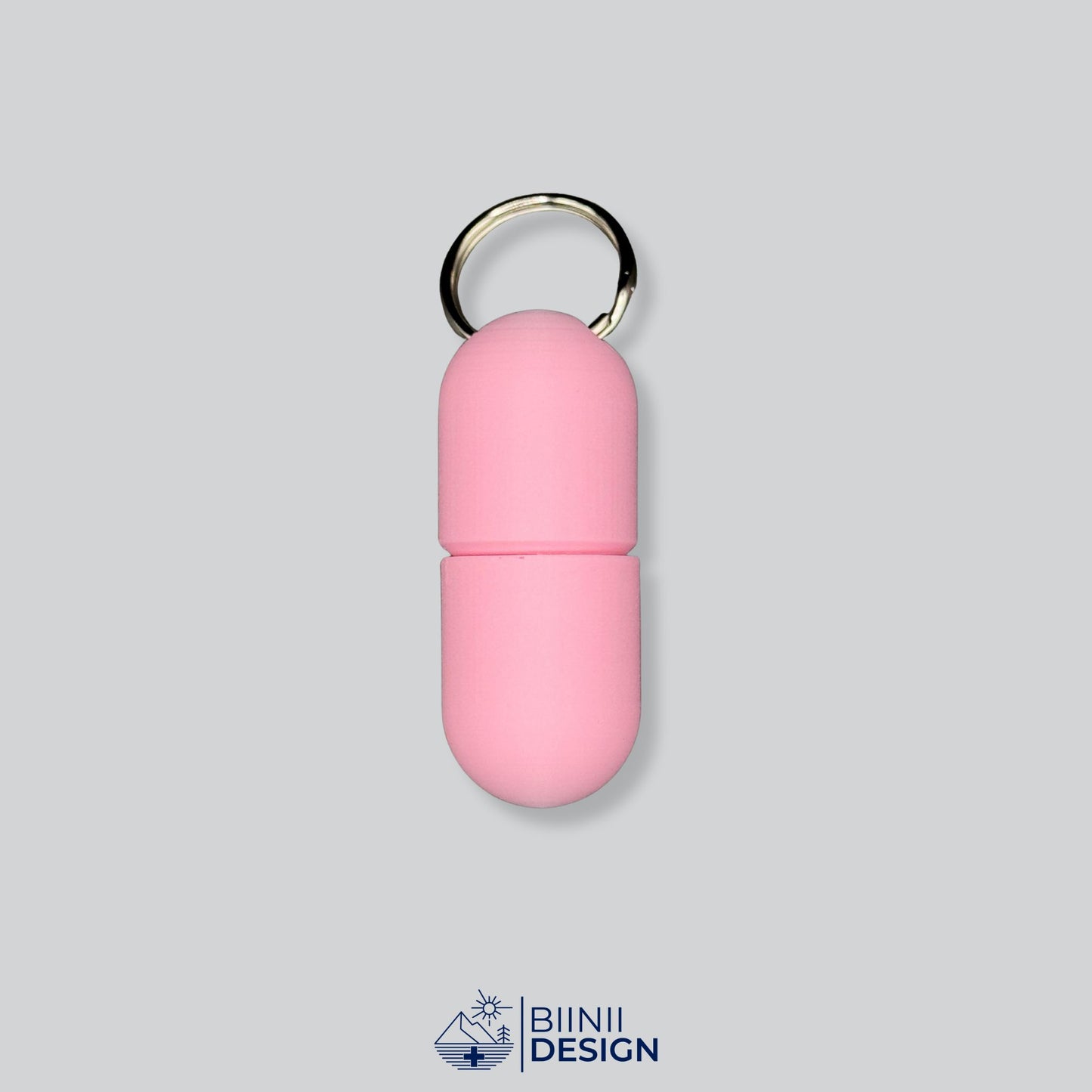 Pink/Pink pill organizer in full monochrome pink. A sweet companion for your vitamins or meds.
Keywords: pillbox keychain, travel capsule holder, daily pill case