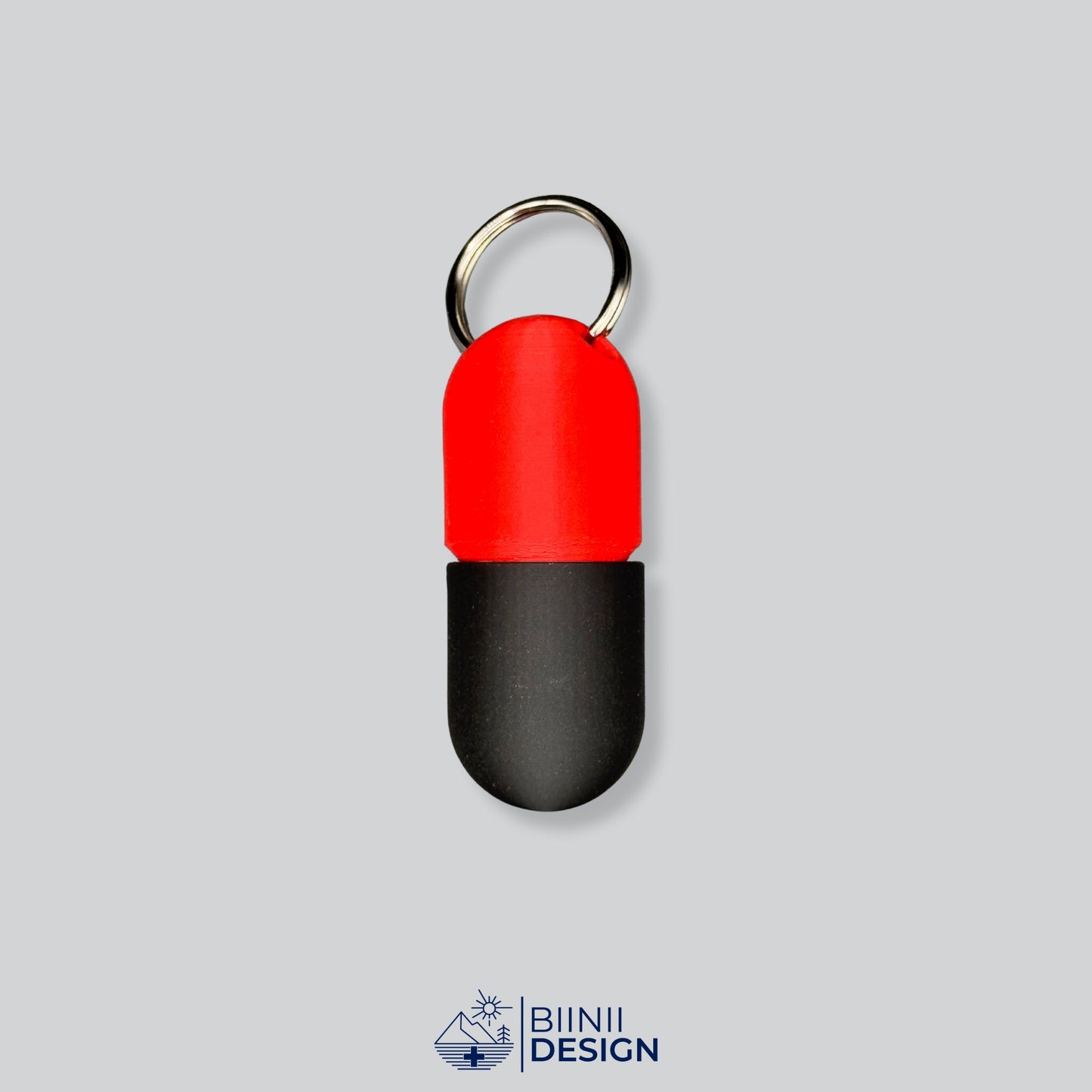 Red/Black pill case for travel or everyday use. Secure and bold, ready for daily routines.
Keywords: screw-closed pillbox, keyring pill holder, supplement box