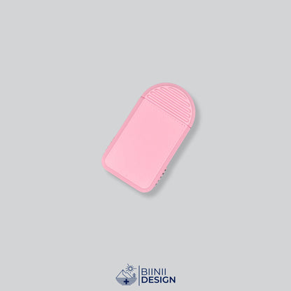 Pilulier compact 2 compartiments tout rose, l'une des 49 combinaisons couvercle et base.