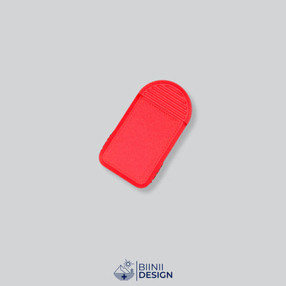 Pilulier compact 2 compartiments tout rouge, l'une des 49 combinaisons couvercle et base.