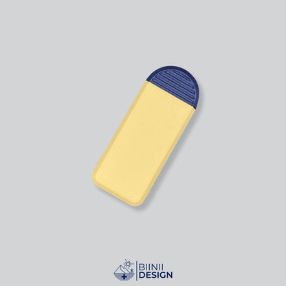 Compact 3-compartment pill box with a yellow lid and a black base, for pills taken 3 times a day.