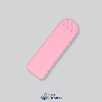 Pilulier compact 4 compartiments tout rose, l'une des 49 combinaisons couvercle et base.
